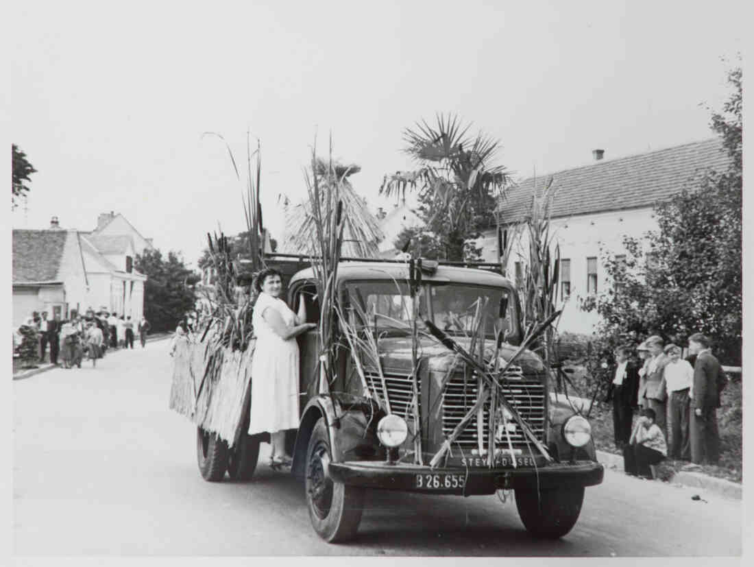 Volksfest mit Blumenkorso 18. August 1957
