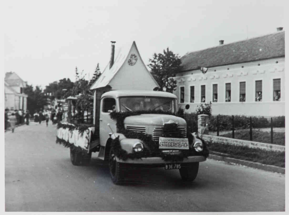 Volksfest mit Blumenkorso 18. August 1957