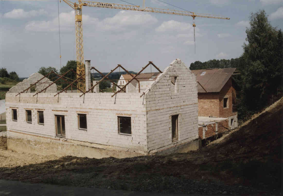 Umbau des Internats für die Golf - HAK am 08. September 1999 in der Berggasse 3, früher Elektrohaus Adolf Schuch
