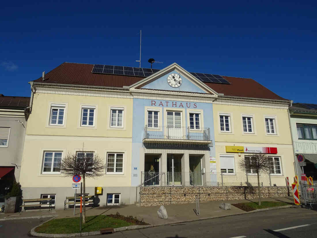 Rathaus und Gemeindeamt Stegersbach am Hauptplatz 7