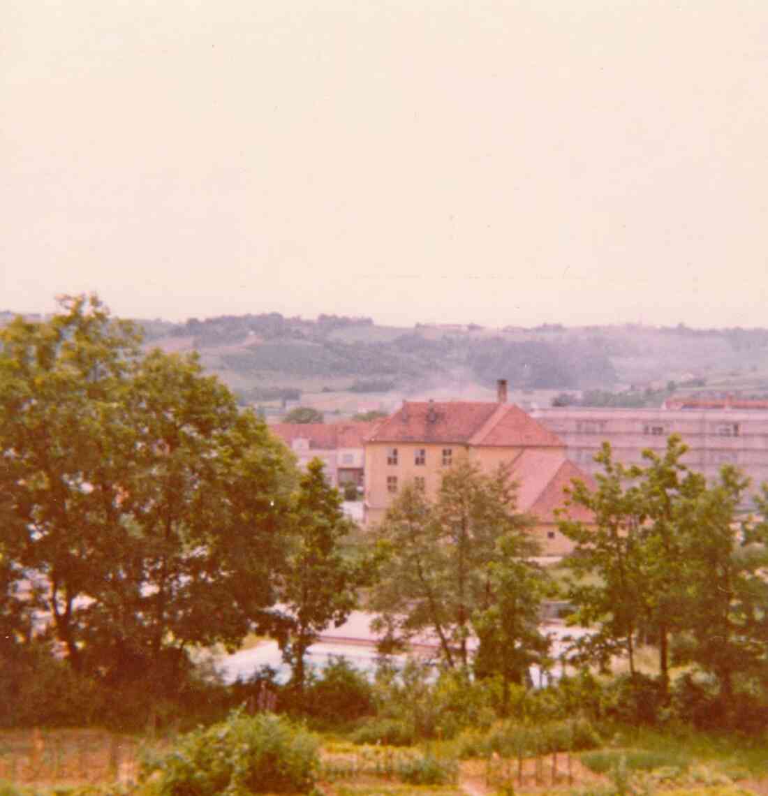 Alte und neue Hauptschule, Freibad, Hauptstraße, Kastellstraße