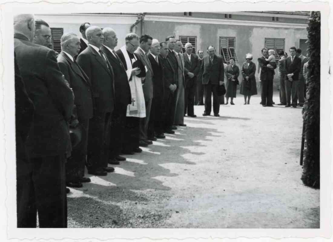 Einweihung des Arbeitsamts am Ostersonntag 1957 in der Vorstadt 3