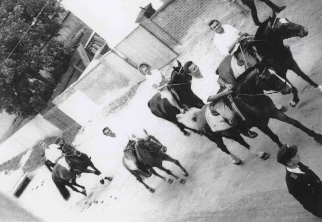 Ein Reitausflug, mit Schnalzer Pauli, Wagner Leo, Perissutti Günther und Krabochwill Susanne