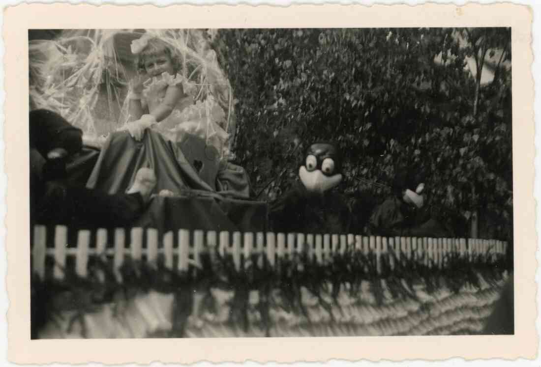 Volksfest und Blumenkorso 1955 mit Christine Schöpe