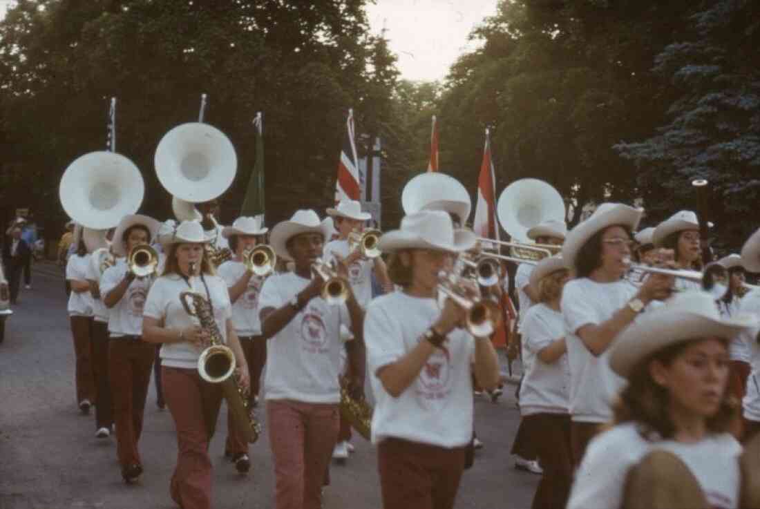 Amerika - Woche 1975 mit Brass Band am Hauptplatz