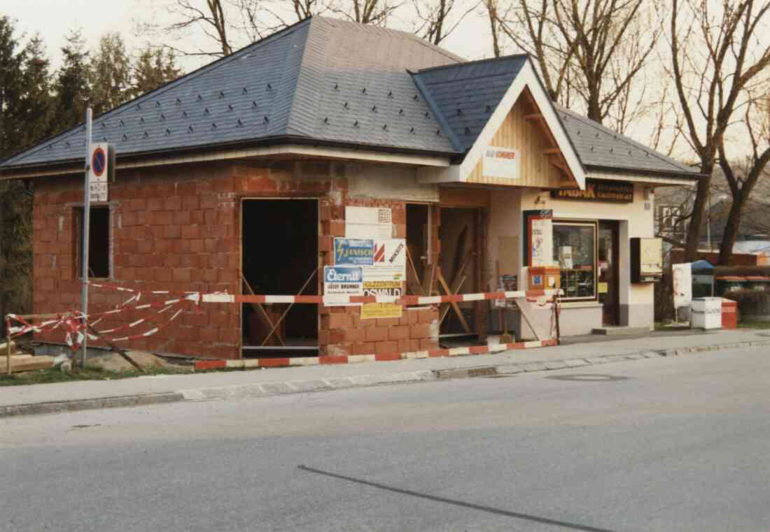 Trafik Salmhofer Zubau Mai 1996 in der Grazer Straße 11