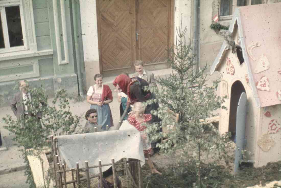Volksfest und Blumenkorso 1955 in der Herrengasse