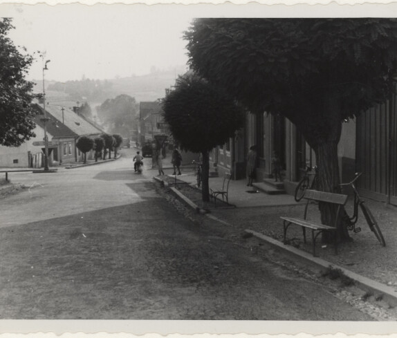 Hauptplatz und Herrengasse im Sommer 1953