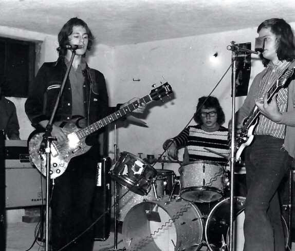 Opus eine Rockband, gegründet in Stegersbach im Keller der Familie Bachkönig bei der Bandprobe