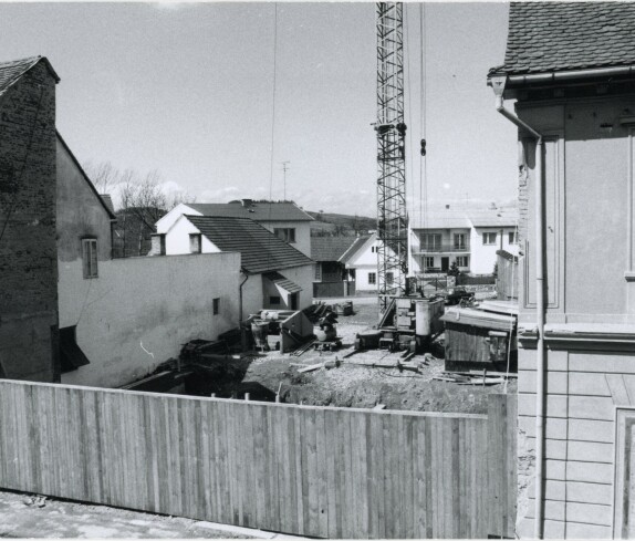 Ehemaliges Feuerwehrhauses in der Herrengasse 14, Baubeginn durch die Firma Böchheimer am 10.04.1973