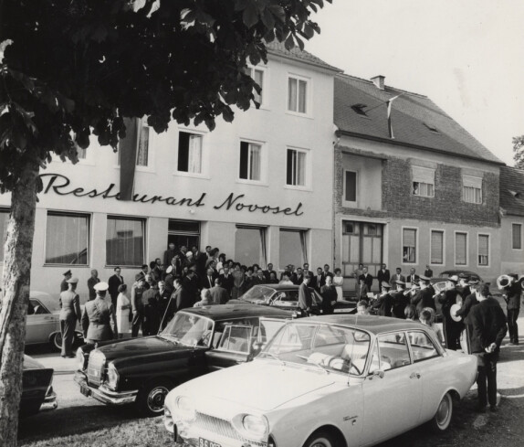 Einweihungsfeier der Firma Gloriette am 10.06.1964 im Hotel Restaurant Novosel am Ägidiplatz 6