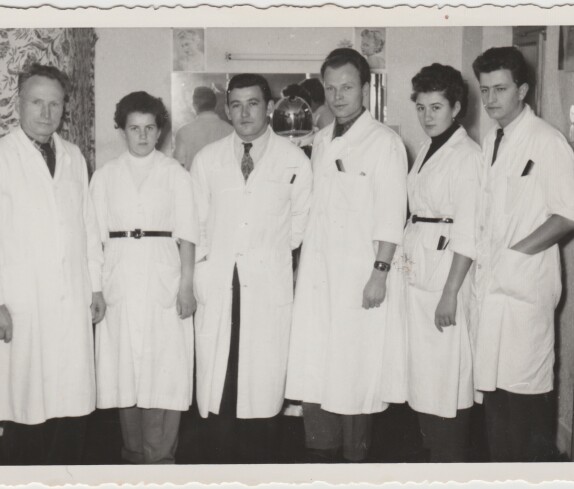 Frisier Salon Otto Kranz, das Personal vom Frisier Salon Kranz in den 50er Jahren.