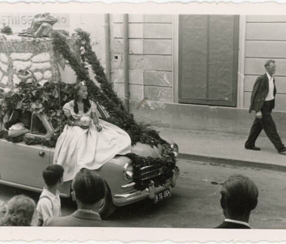 Volksfest und Blumenkorso 1955 in der Herrengasse