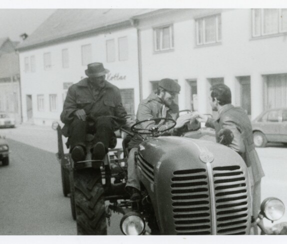 ARBÖ Aktion Osterhase 1979 in der Herrengasse, mit der Drogerie Kottas