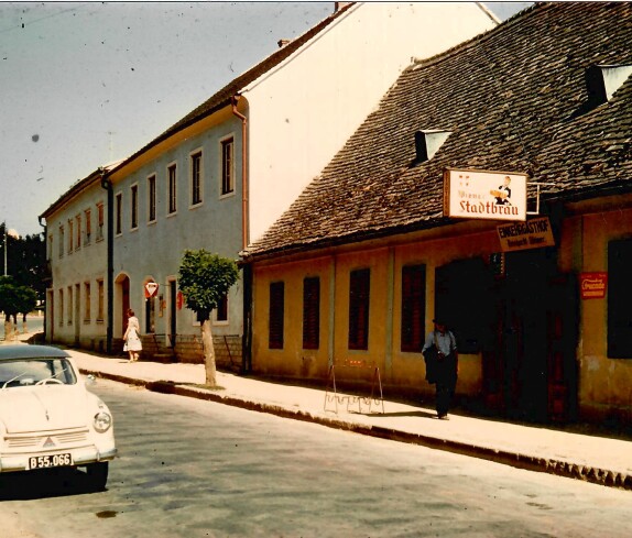 Herrengasse mit dem Einkehrgasthof Steiner