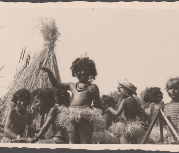 Blumenkorso mit dem Kindergarten Stegersbach