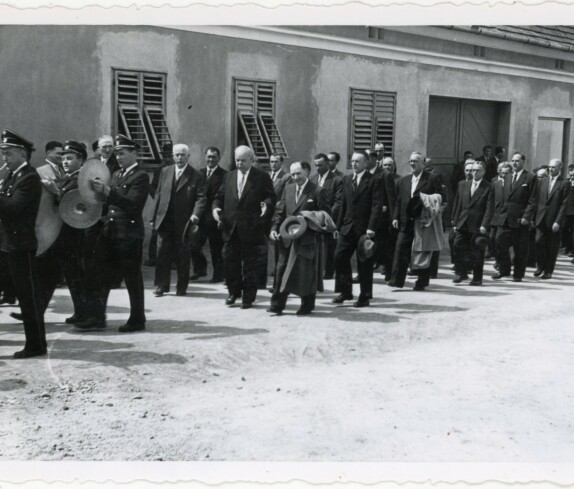 Einweihung des Arbeitsamts am Ostersonntag 1957 in der Vorstadt 3