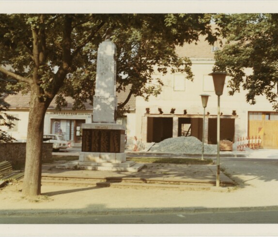 Umbau des Hauses am Hauptplatz 15, ehemals Haus Nummer 35,  jetzt das Reisebüro Sagmeister im August 1971