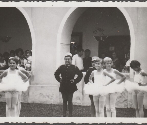 Ballettschule Stegersbach, Ballettaufführung vor dem Kastell Stegersbach