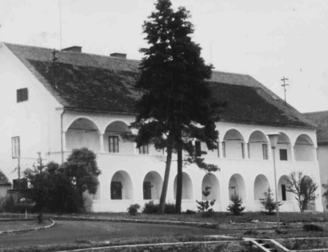 Kastell und ehemaliges Museum Stegersbach am Sparkassenplatz 2