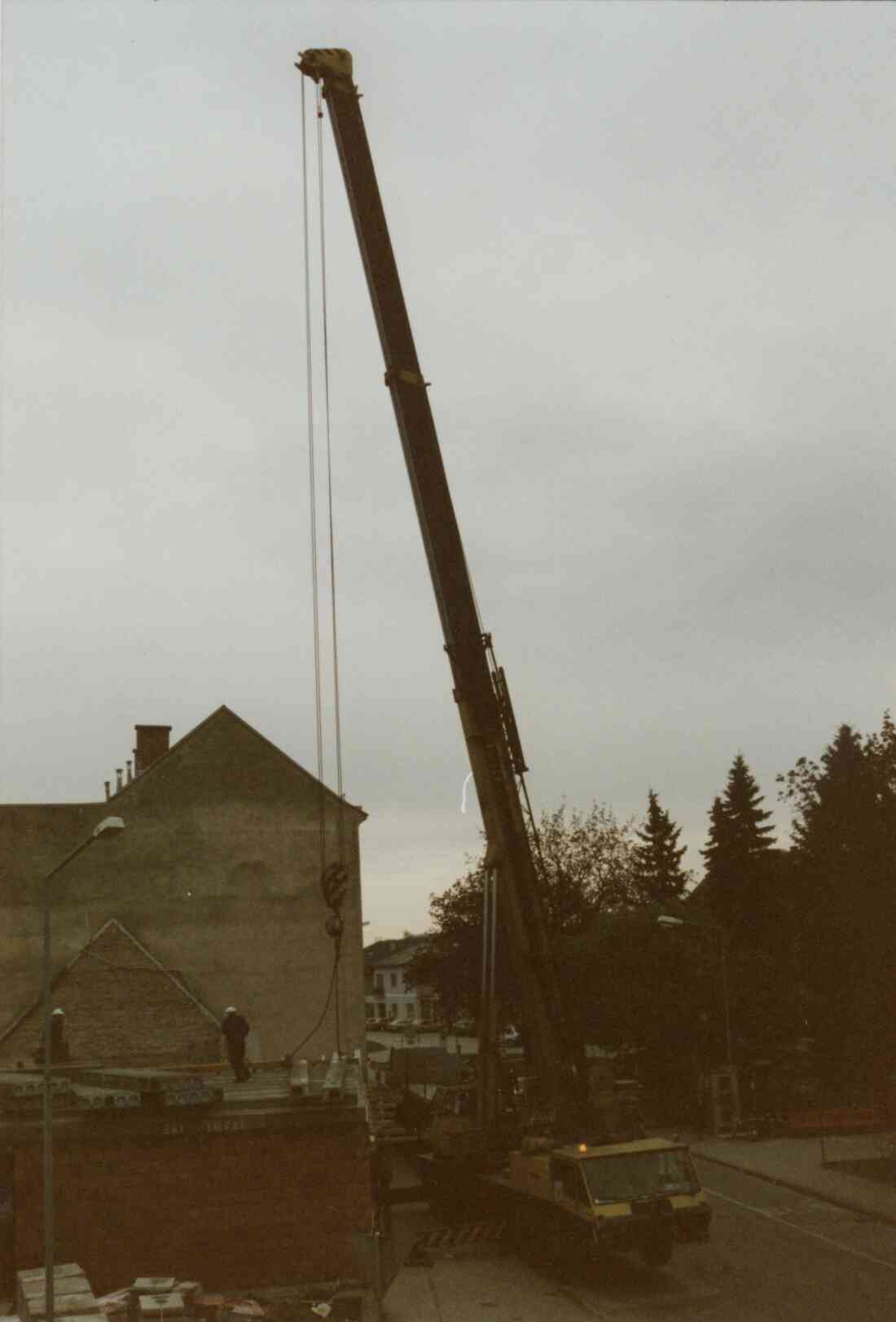 Neubau des Zielpunkt Geschäftes am Hauptplatz am 18.04.1989