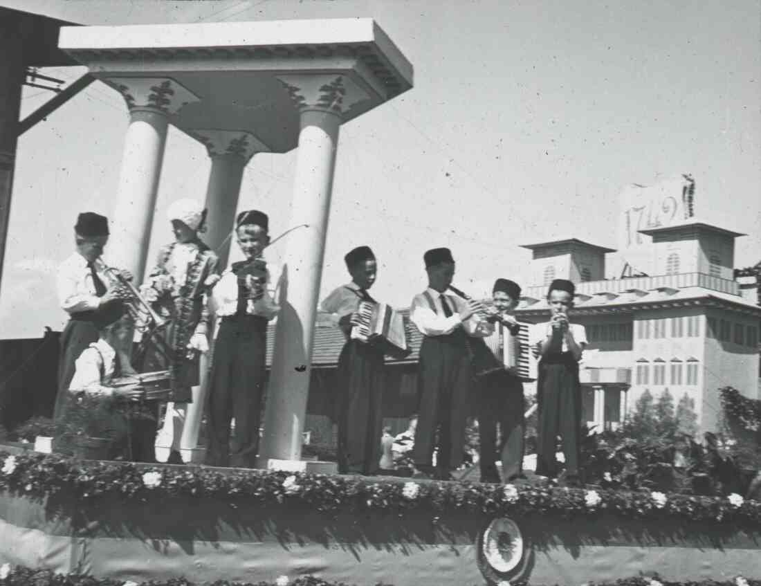 Volksfest und Blumenkorso 1955