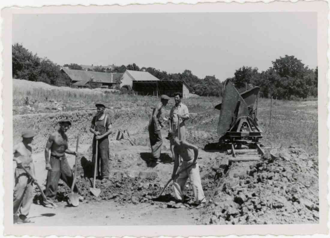 Neubau der Hauptschule am 12. Juli 1952