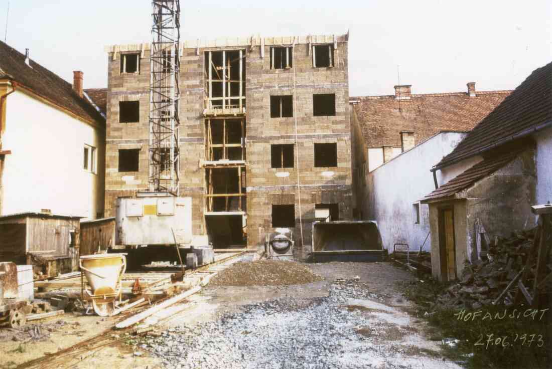Neubau der Wohnhausanlage Herrengasse 14, BZU Grazerstraße 7, am 27.06.1973