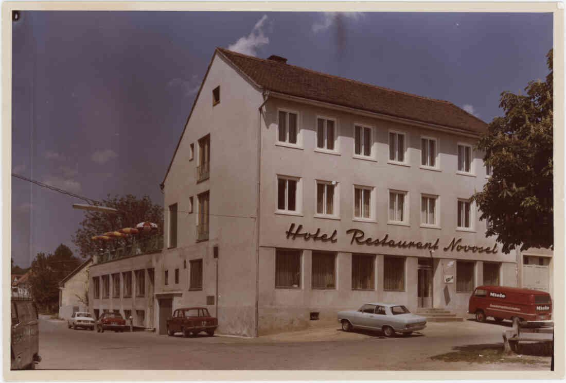 Hotel Restaurant Novosel im Jahre 1964 am Ägidiplatz 6