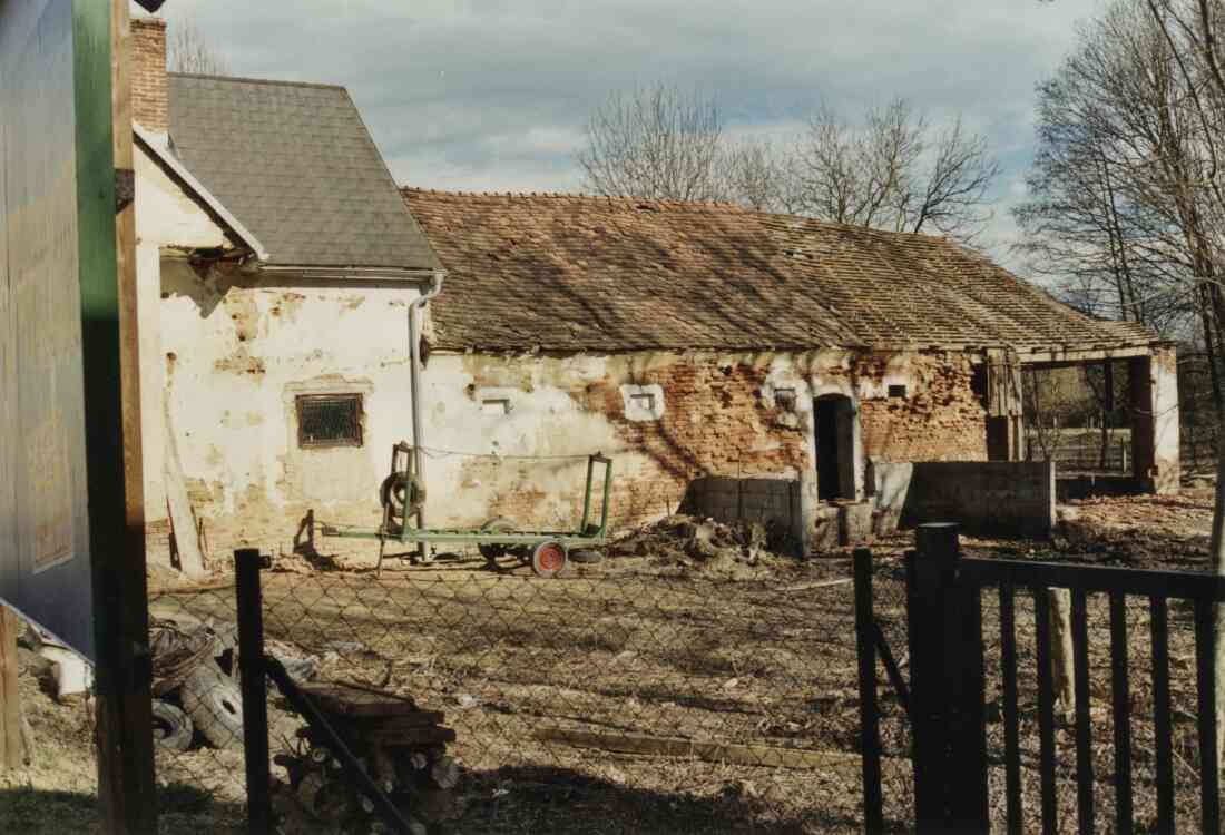 Haus Franz Fuik, früher Hausnummer 50, heute Herrengasse 13, April 2001 ehemaliger Kuhstall