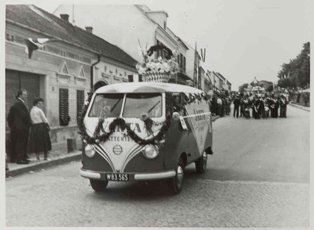 Volksfest mit Blumenkorso 18. August 1957 in der Herrengsse