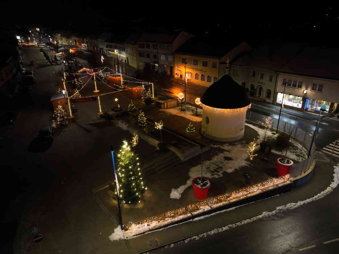 Advent in Stegersbach am Hauptplatz